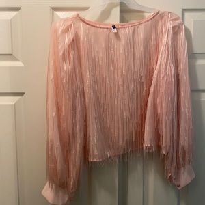 Medium long sleeve crop top.Thin chiffon material.